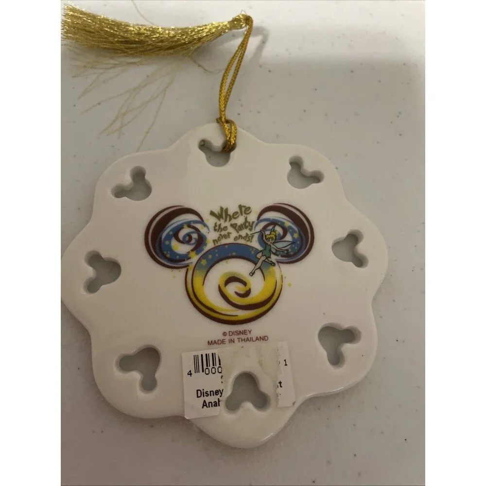 Disneyland 2005 Collectors Snowflake Ornament Authentic Disney Parks Pixar
